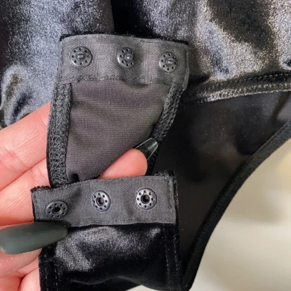 Topshop Black Beaded Lace-up Velvet Bodysuit - Picture 6 of 12